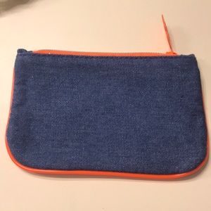 Cosmetic bag